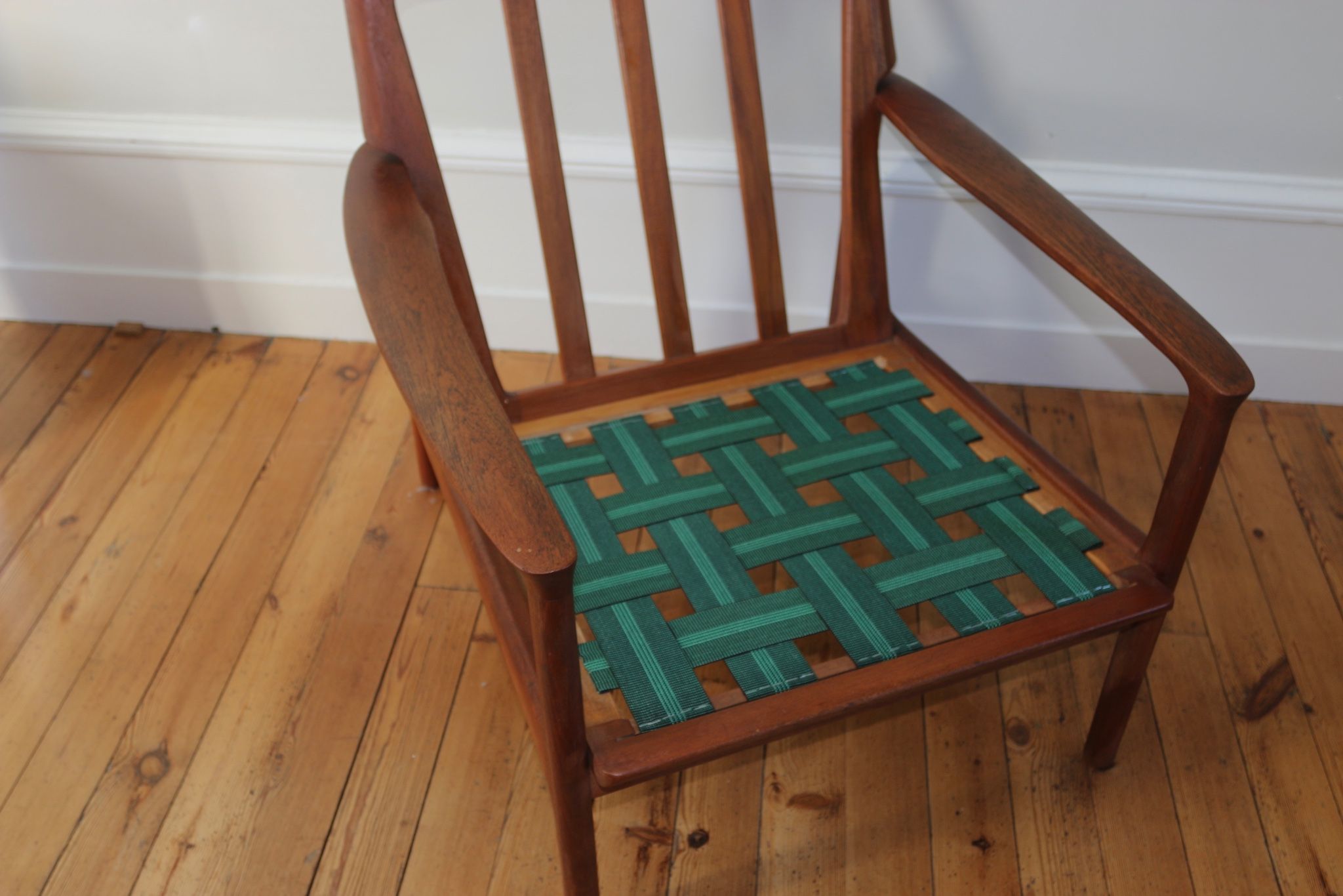 Pair of vintage Scandinavian teak armchairs from the 1960s.