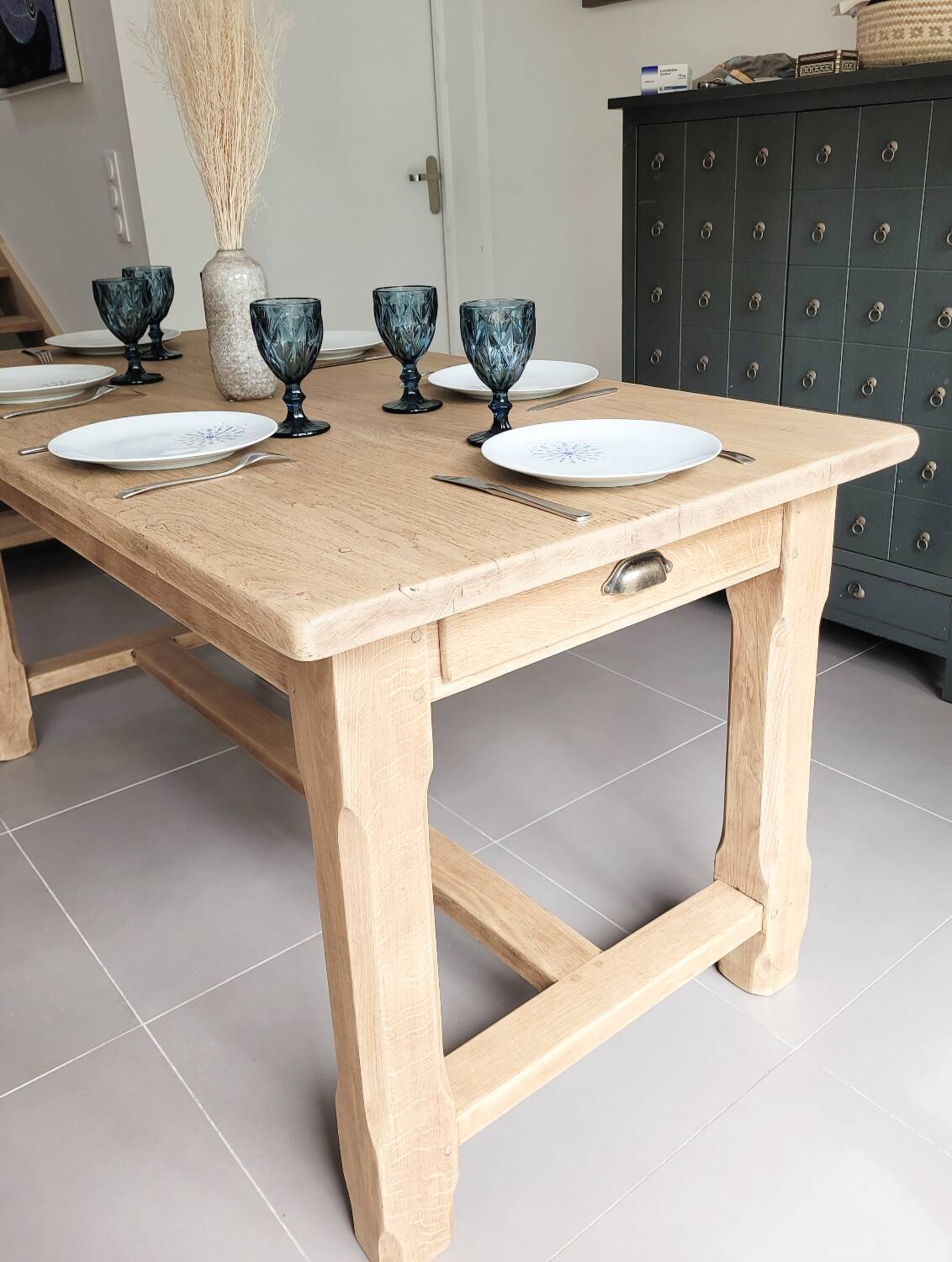 Farmhouse table