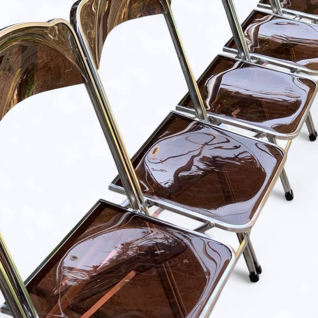 6 chaises pliantes en Plexiglas fumé et métal chrome Chaisor 1970