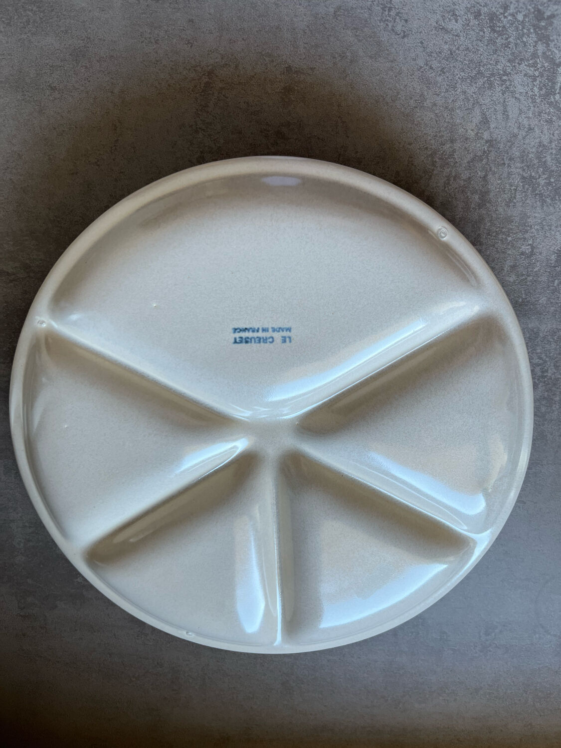 4 fondue plates compartmentalized le creuset