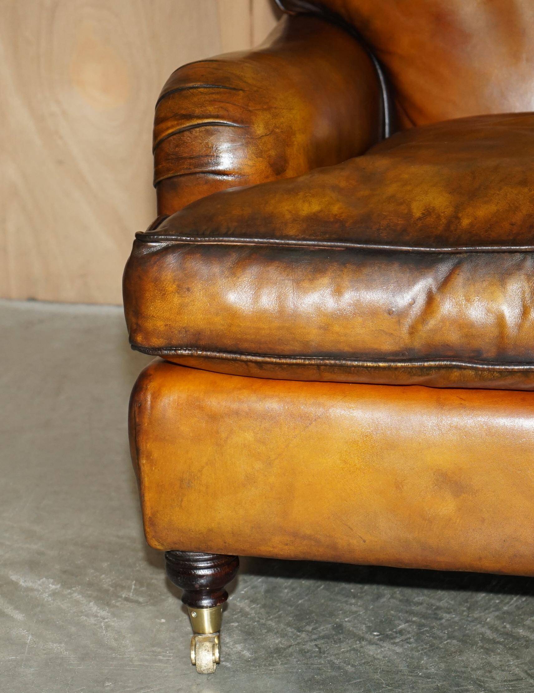 Restored leather Howard & Son canapé style, 204 cm