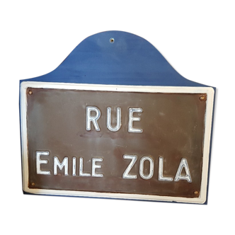 Street plaque