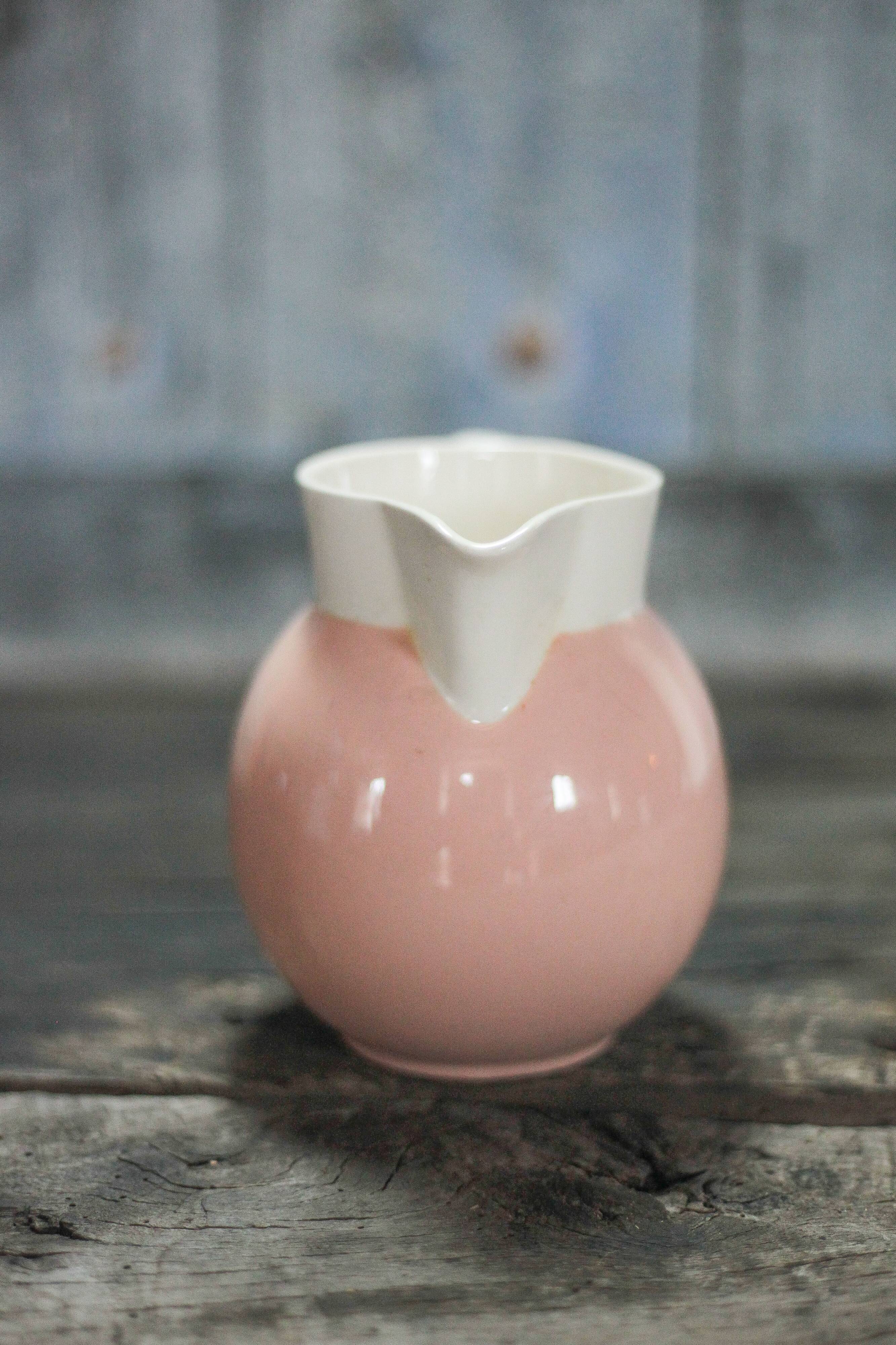 Pitcher Villeroy & Boch Saar, carafe, pink porcelain pitcher, jug