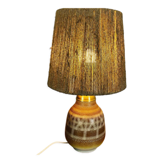 Table lamp