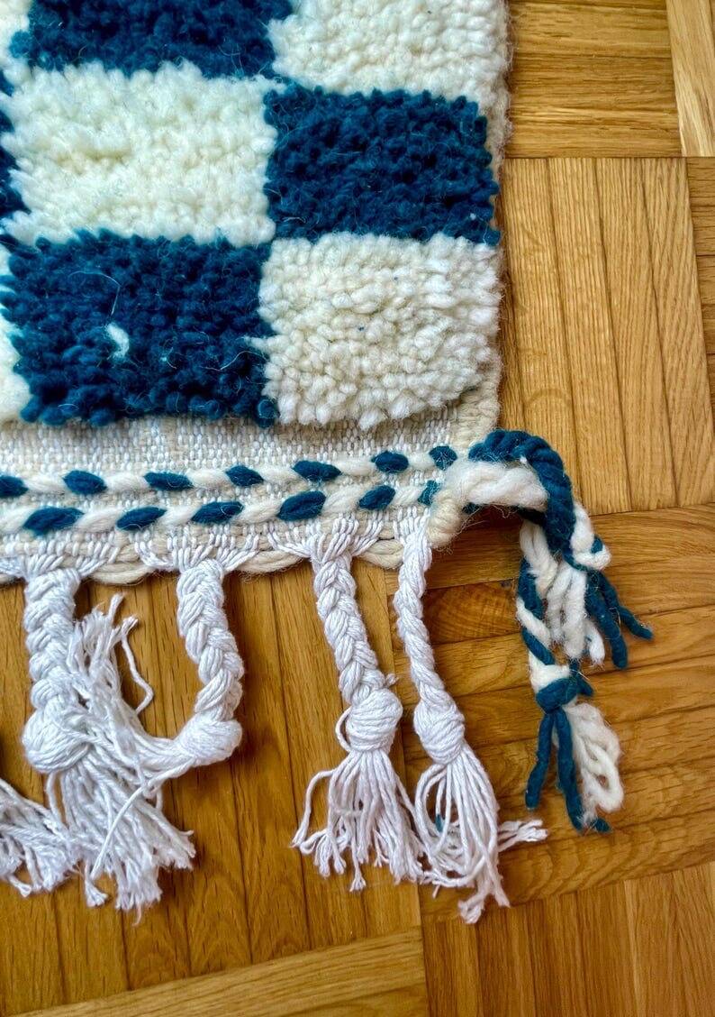 Tapis beni ouraine bleu carré fait main