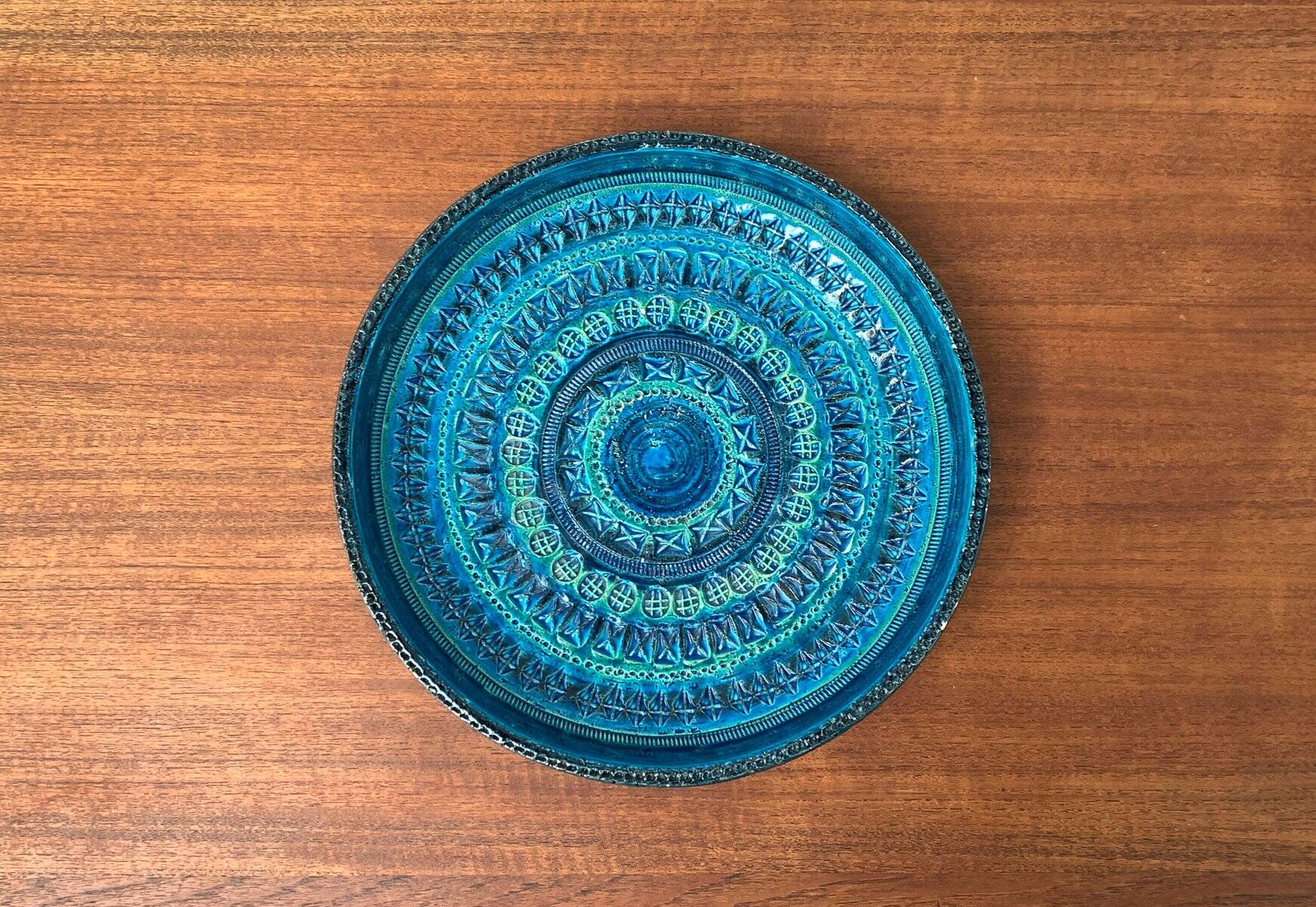 Large Rimini Blue bowl from the mid-century by Aldo Londi for Bitossi.