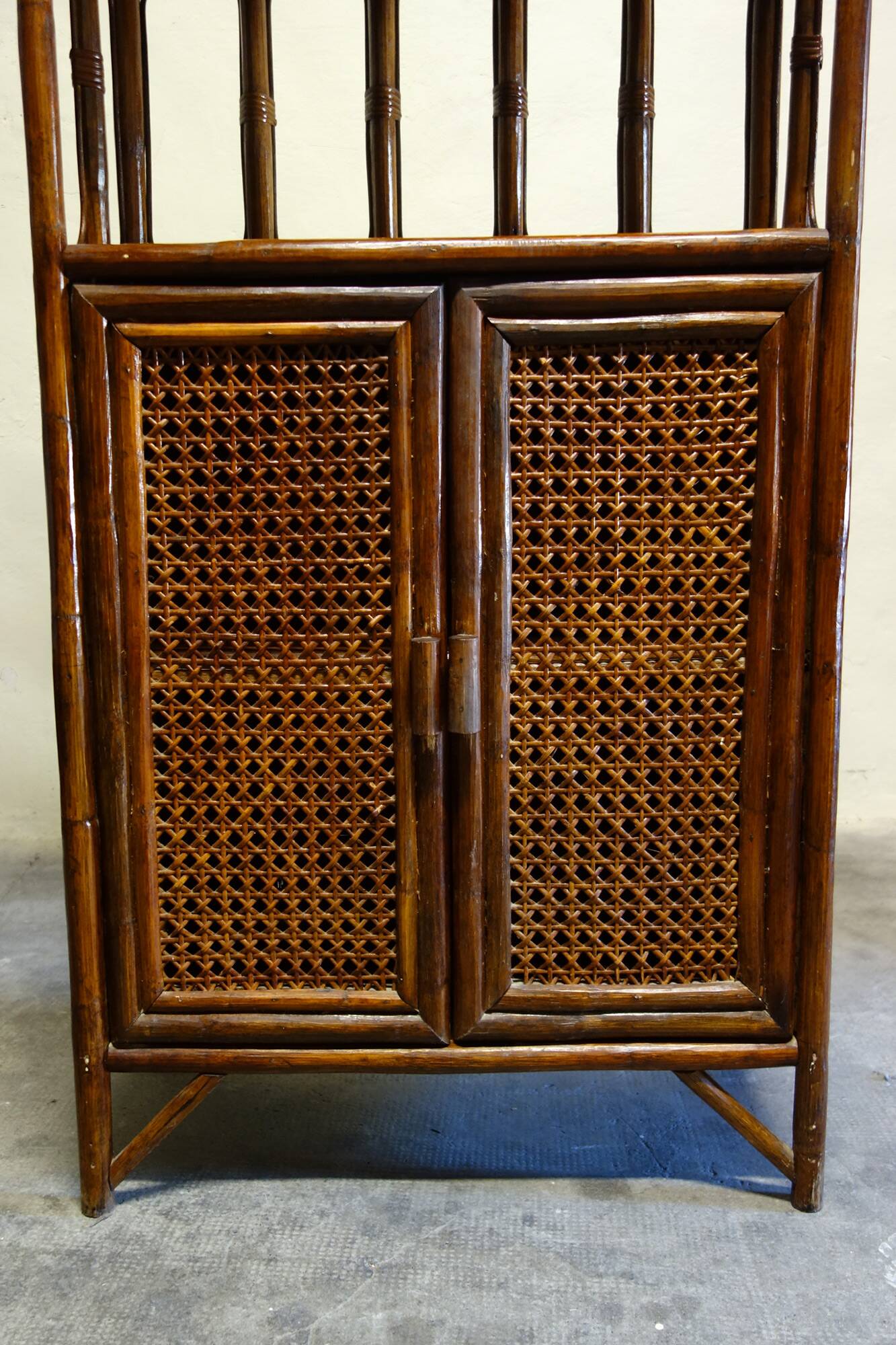 Bamboo rattan bookcase shelf from the 50s