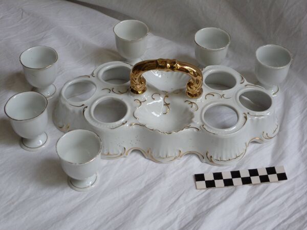 Service à oeufs porcelaine fin XIXeme siècle
