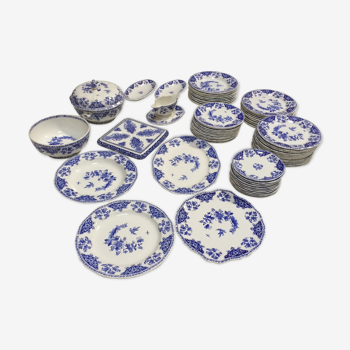 Service porcelaine de Gien modèle Delft 68 pièces