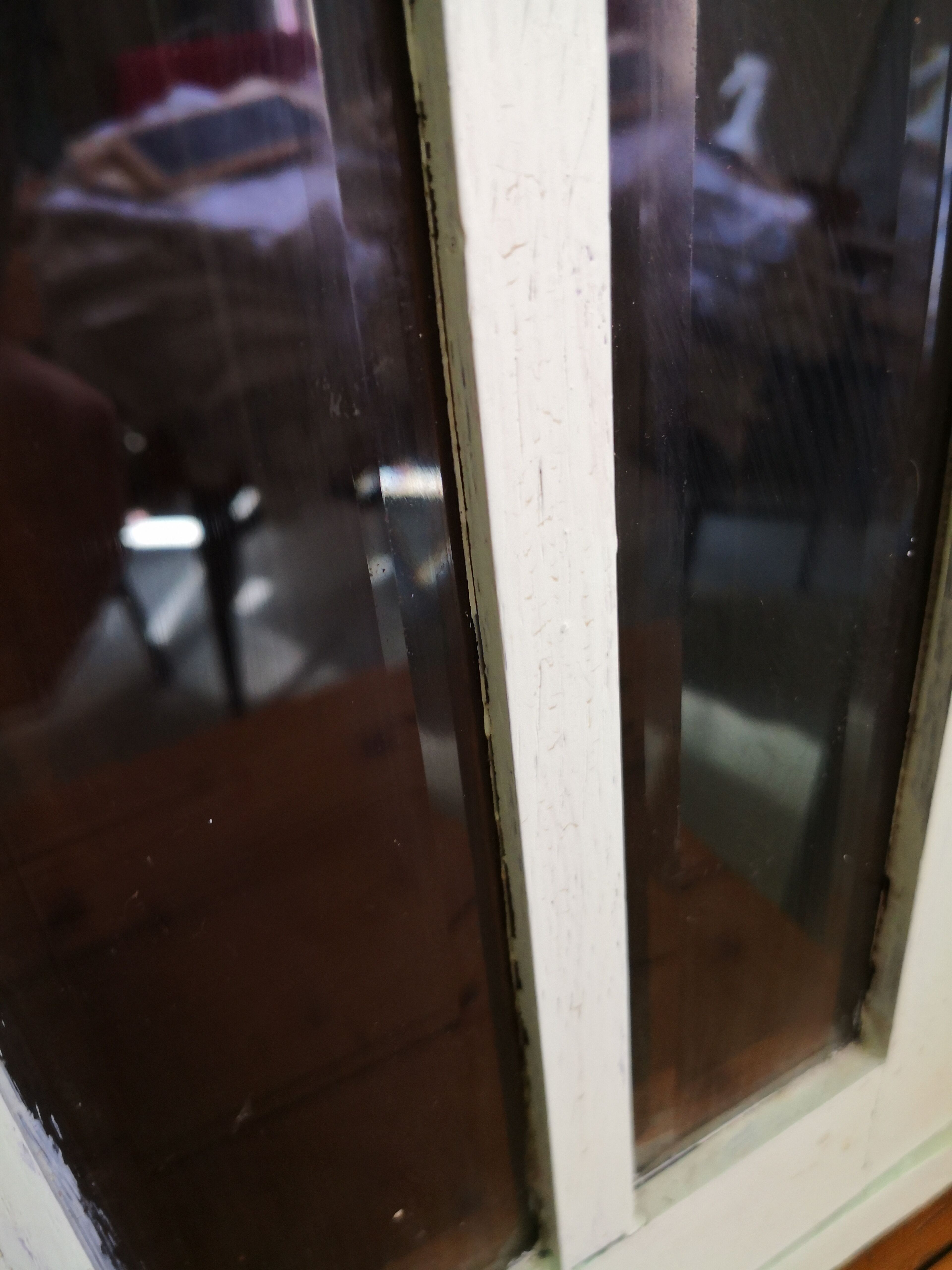 VItrine to be suspended