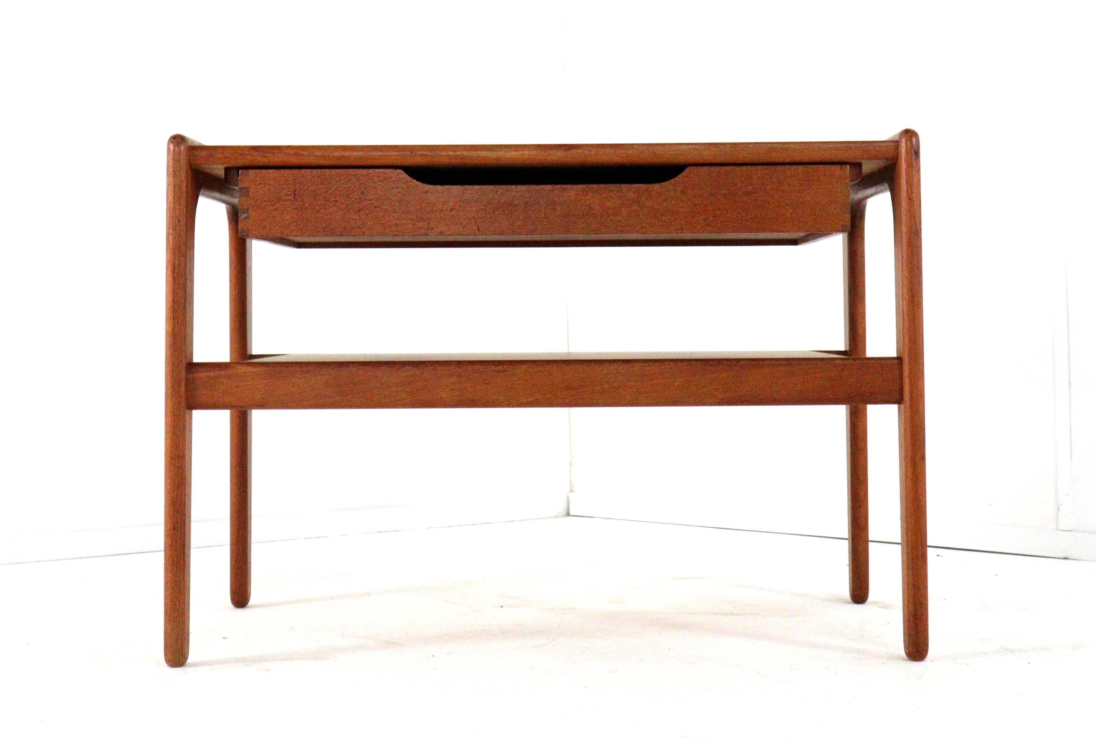 Table de chevet / table d'appoint Salin Nijborg - design danois mid-century moderne