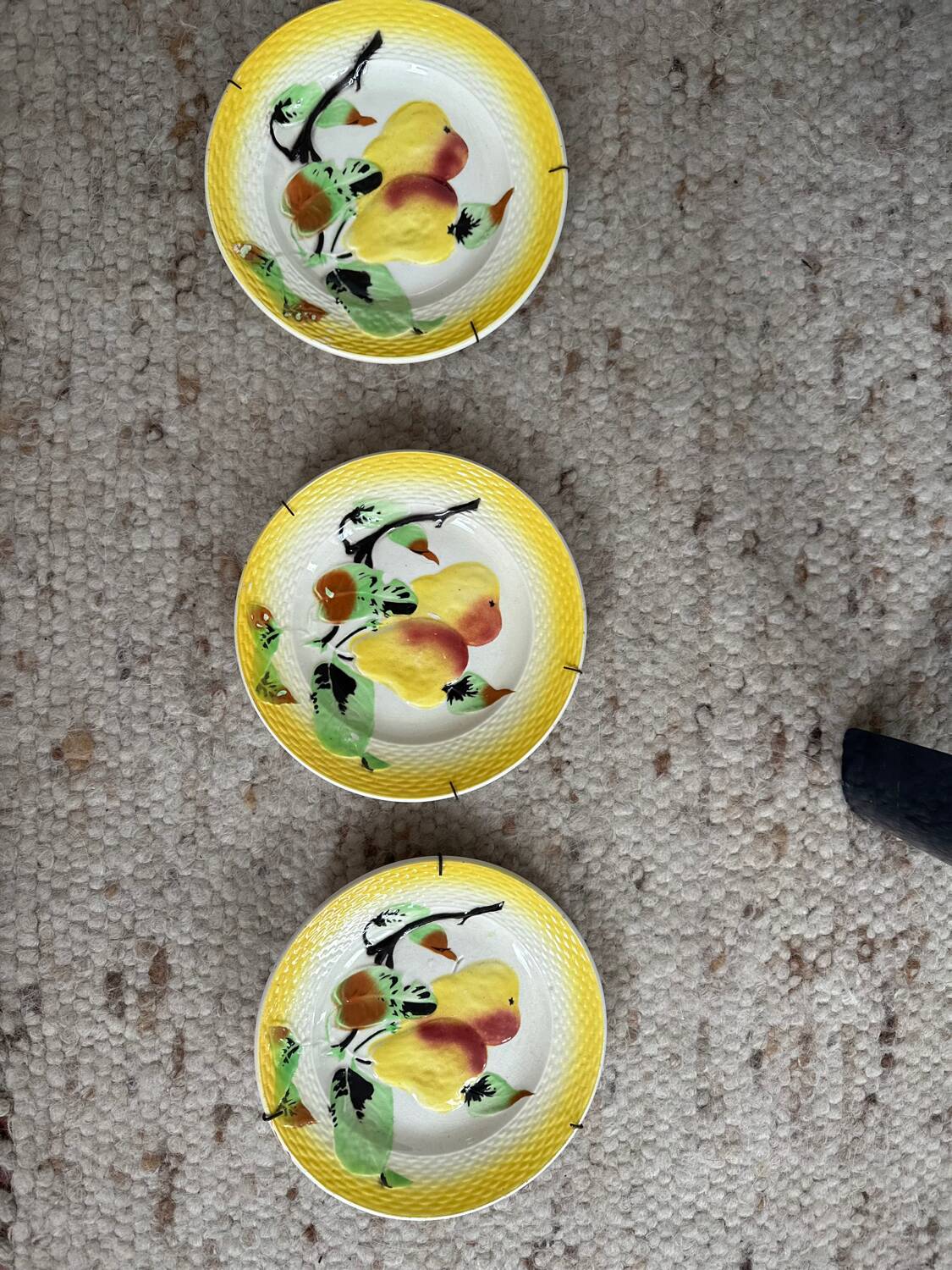 Trio assiettes barbotines poire