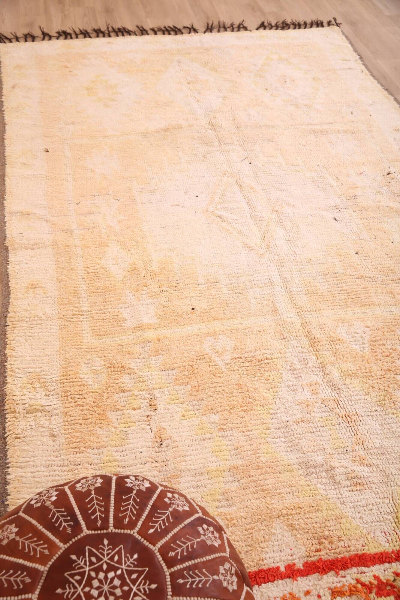 Pale Vintage Moroccan Rug 164 x 277 cm, Berber Handmade Wool Rug Yellow
