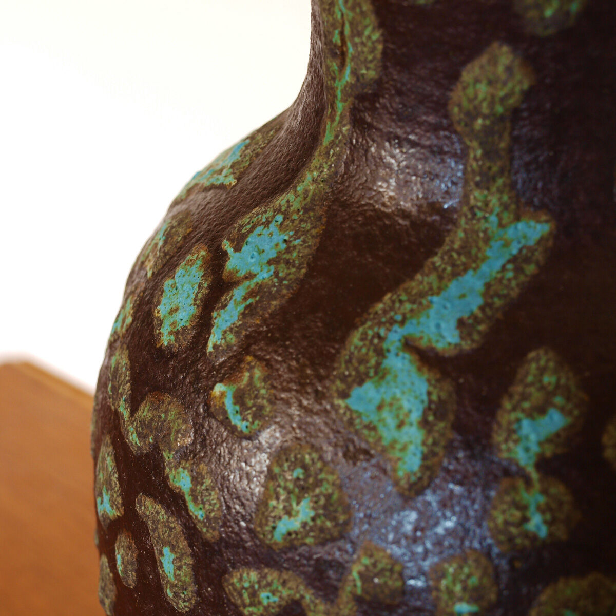 Large ceramic vase by Hubert guy, Potter in Accolay