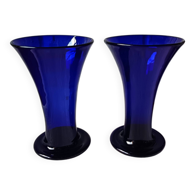 Paire vases bleu cobalt en verre, soufflé bouche, artisanal