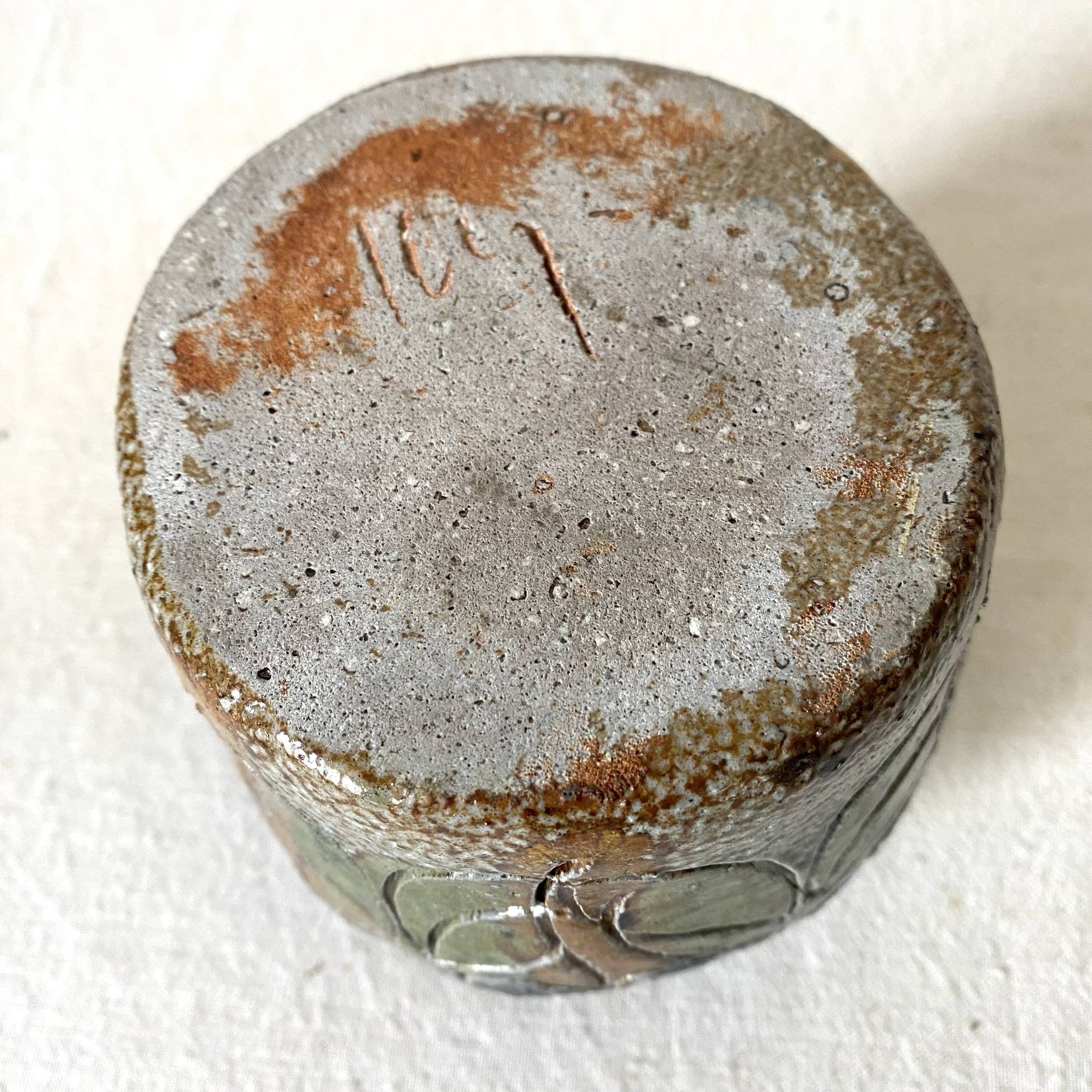 Cache pot et pique fleurs , poterie au sel , années 70