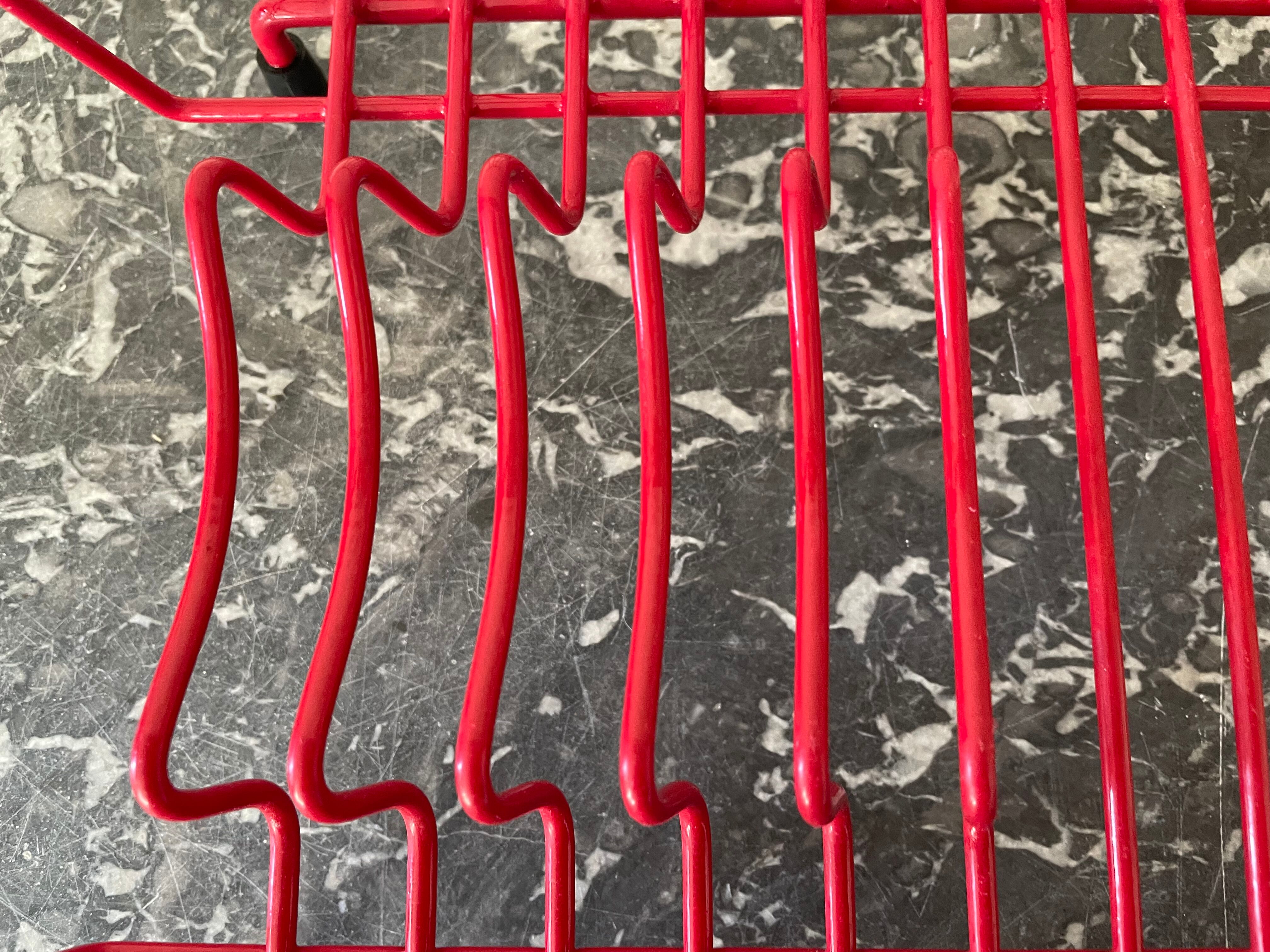 Plasticized metal dish rack