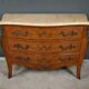 Commode en marqueterie de bois de rose, style Louis XV – 2ème partie XXe