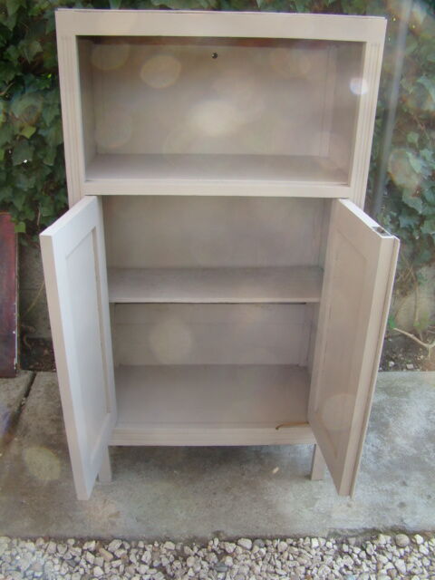 Former Parisian buffet