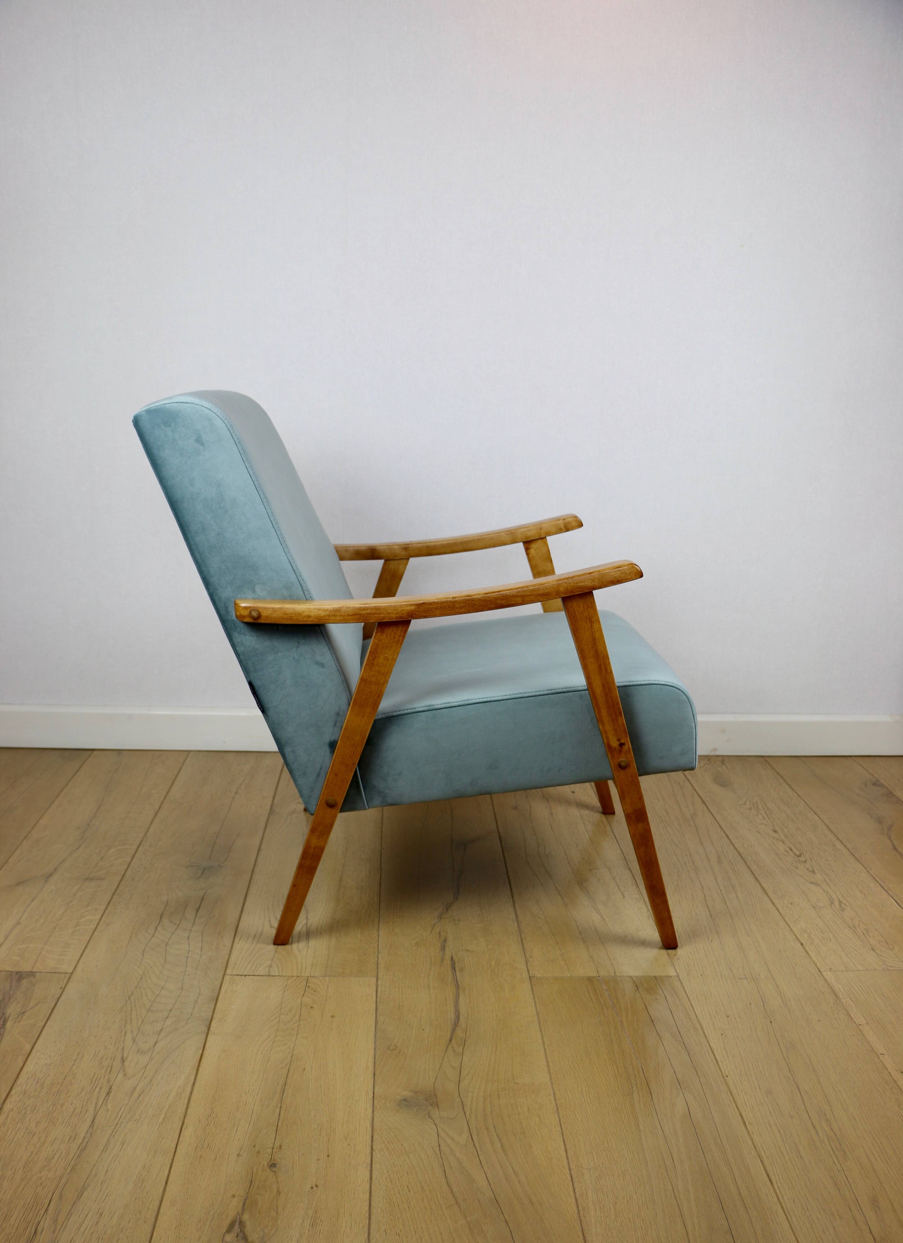 Fauteuil vintage loft années 70 bleu clair