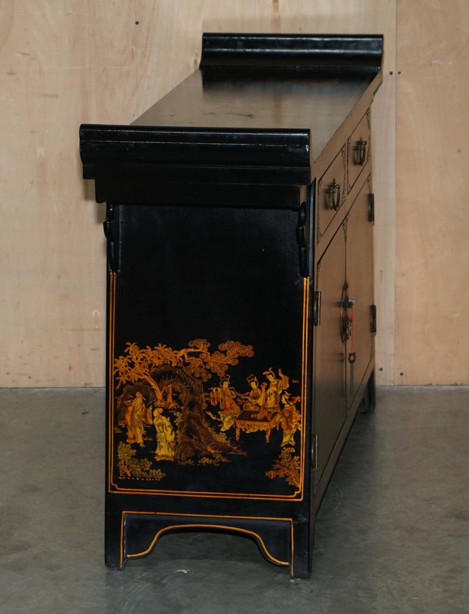 Chinese buffet mid-20th century pagoda temple style