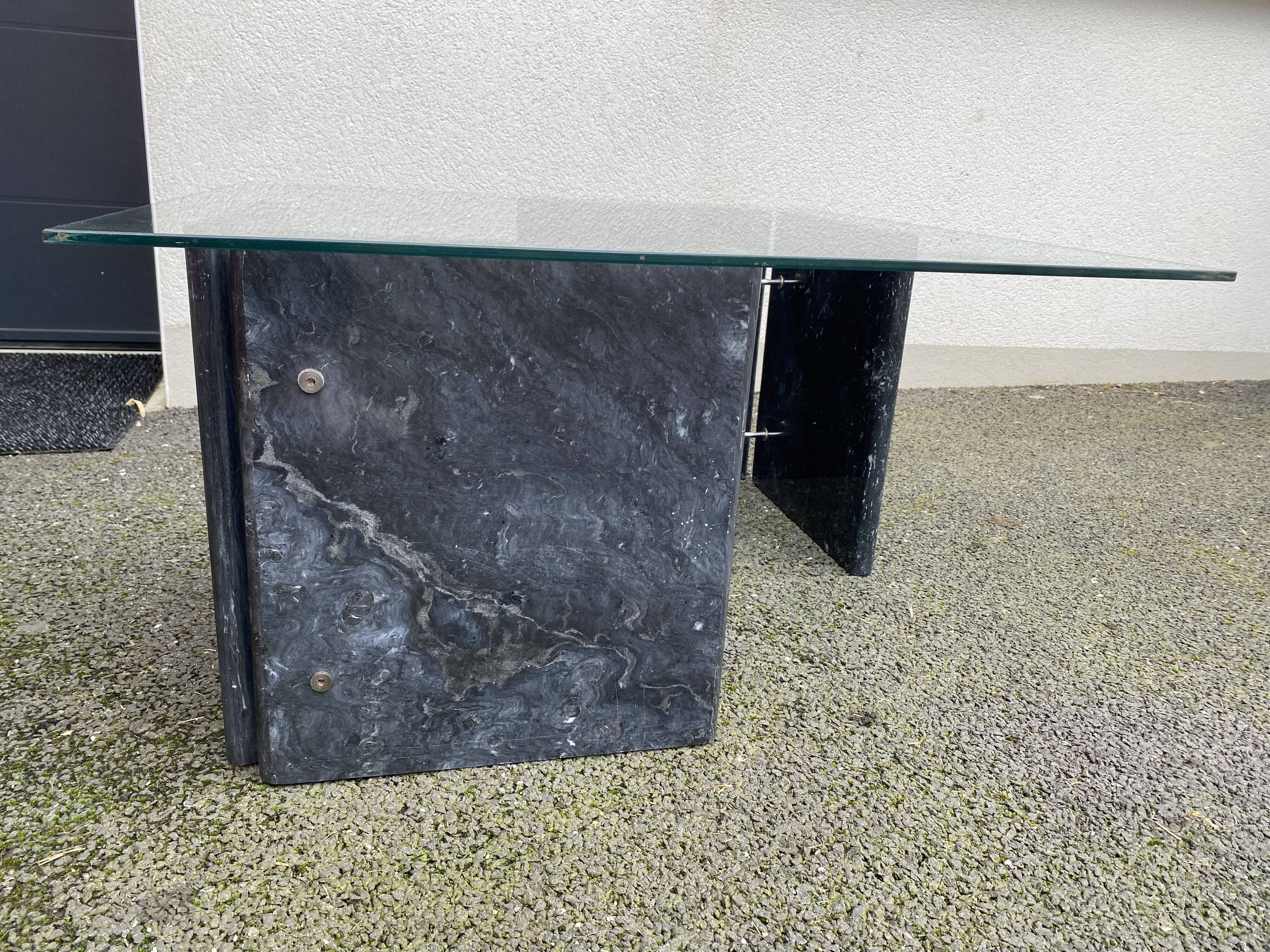 Table basse en marbre vintage années 70 design italien