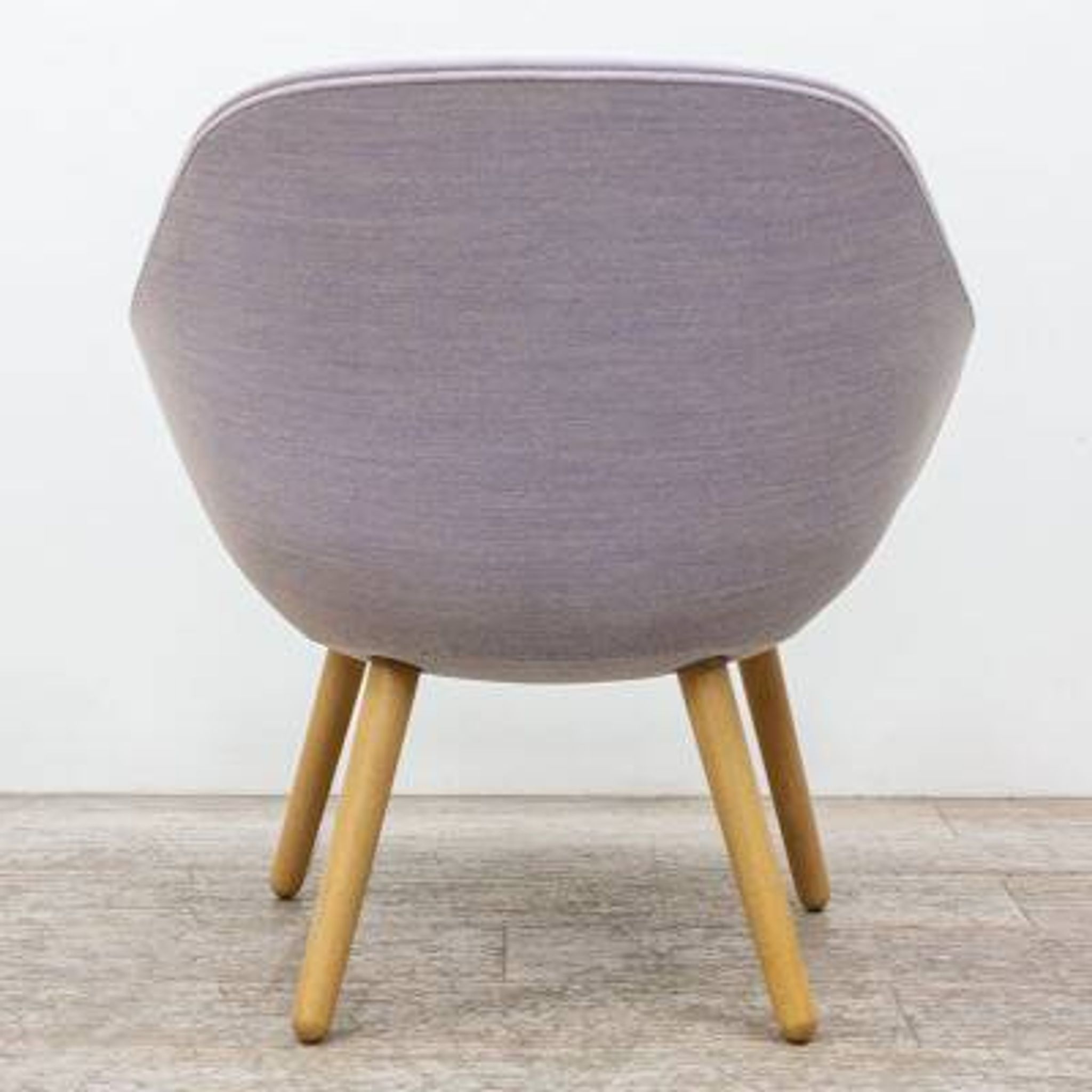 HAY AAL 82 armchair in mauve fabric with oak legs.