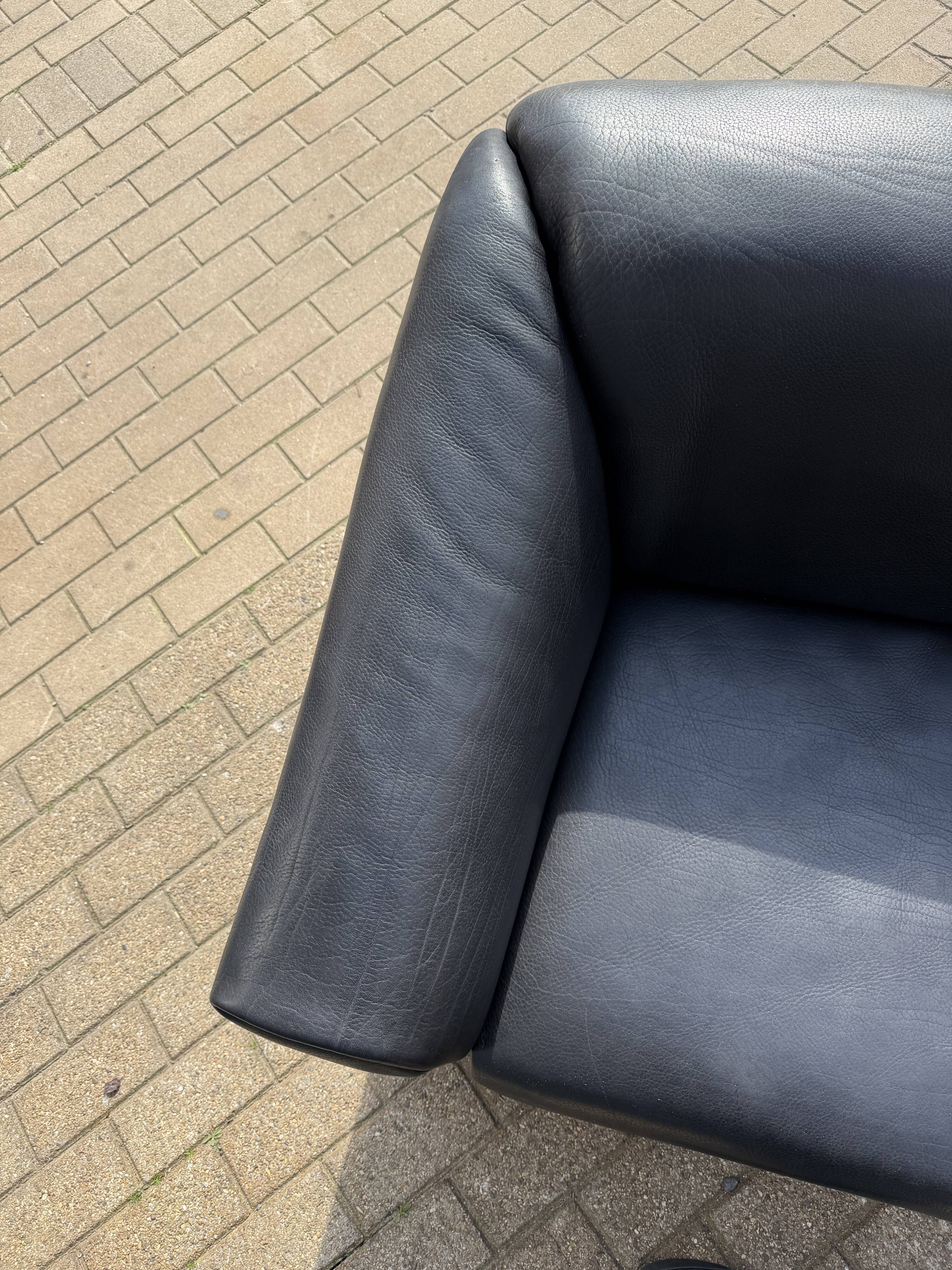 De Sede Ds47 3-seater in buffalo leather NECK 5 mm black leather