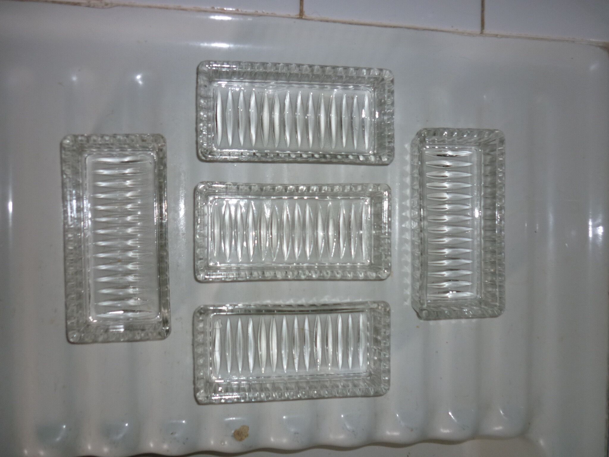 5 moulded and fluted glass ramekins