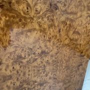 Table basse italienne laque loupe d’orme