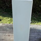 Old bathroom wardrobe in sheet metal of the 50s