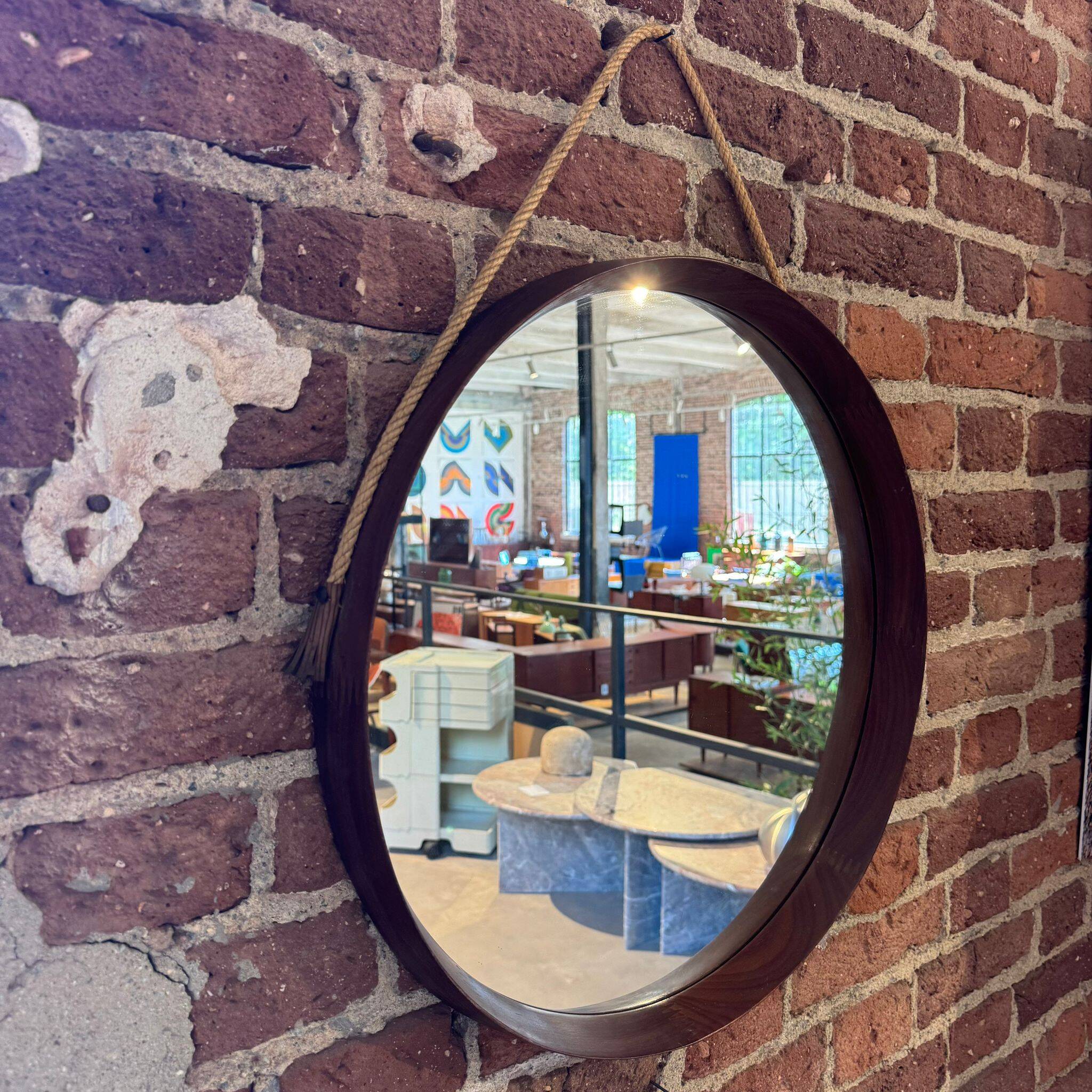 Miroir rond vintage en teck