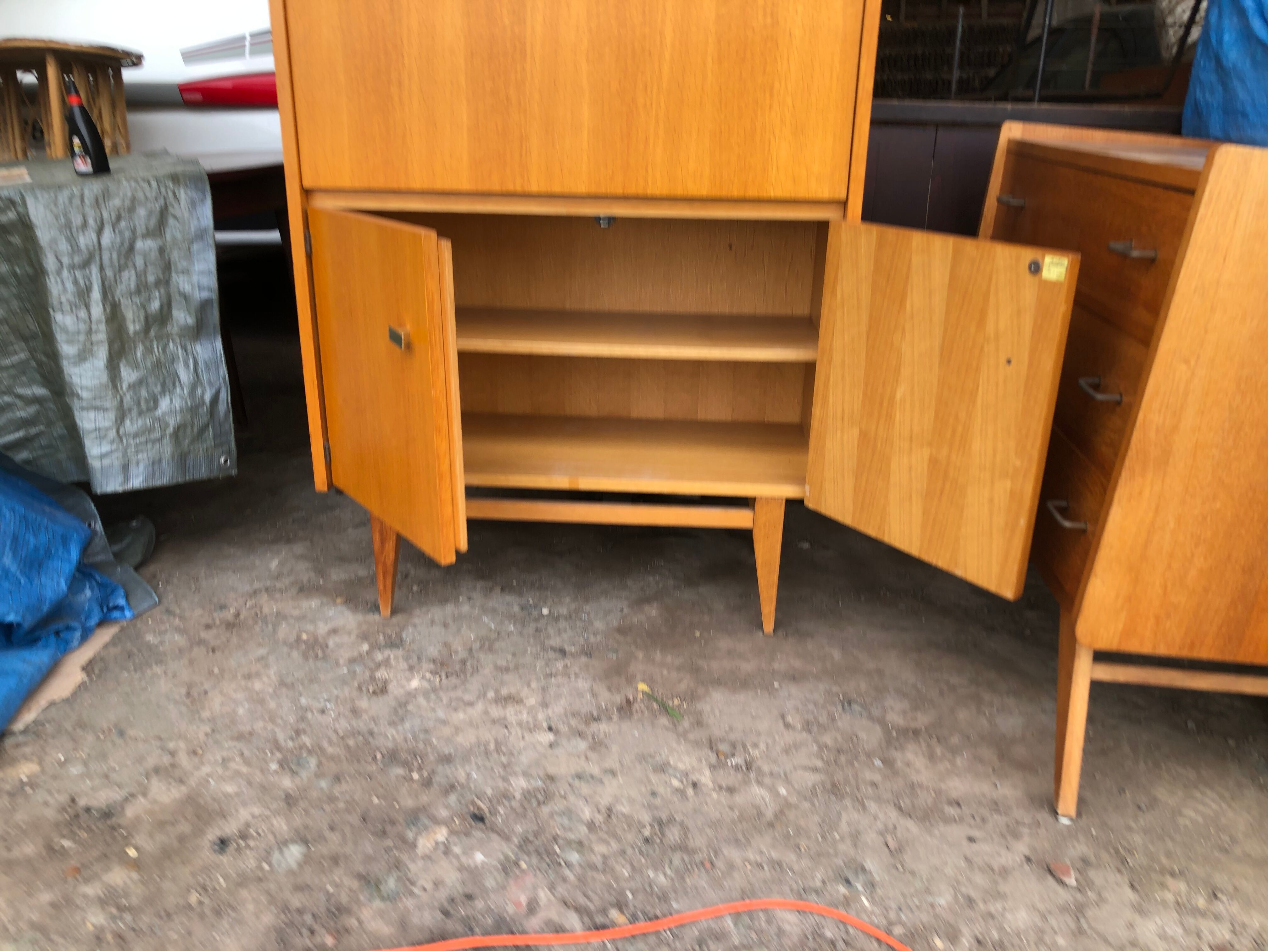 Secretary 1950 feet compass light oak