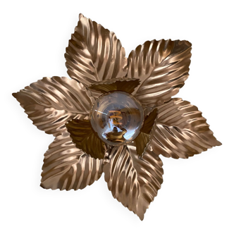 Vintgae wall light in gold metal