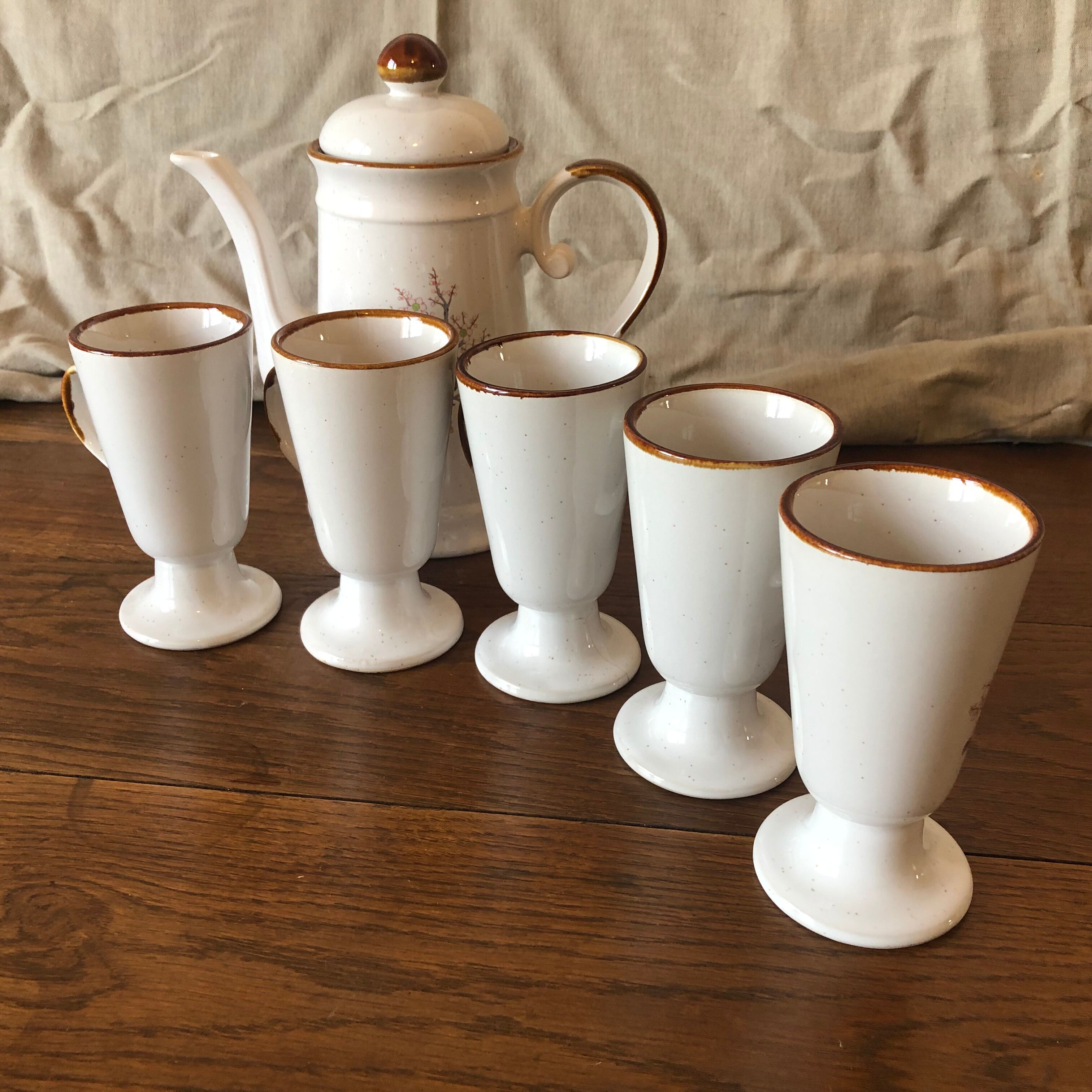 Service mazagrans mismatched sandstone