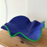 Blue ceramic wavy fruit basket