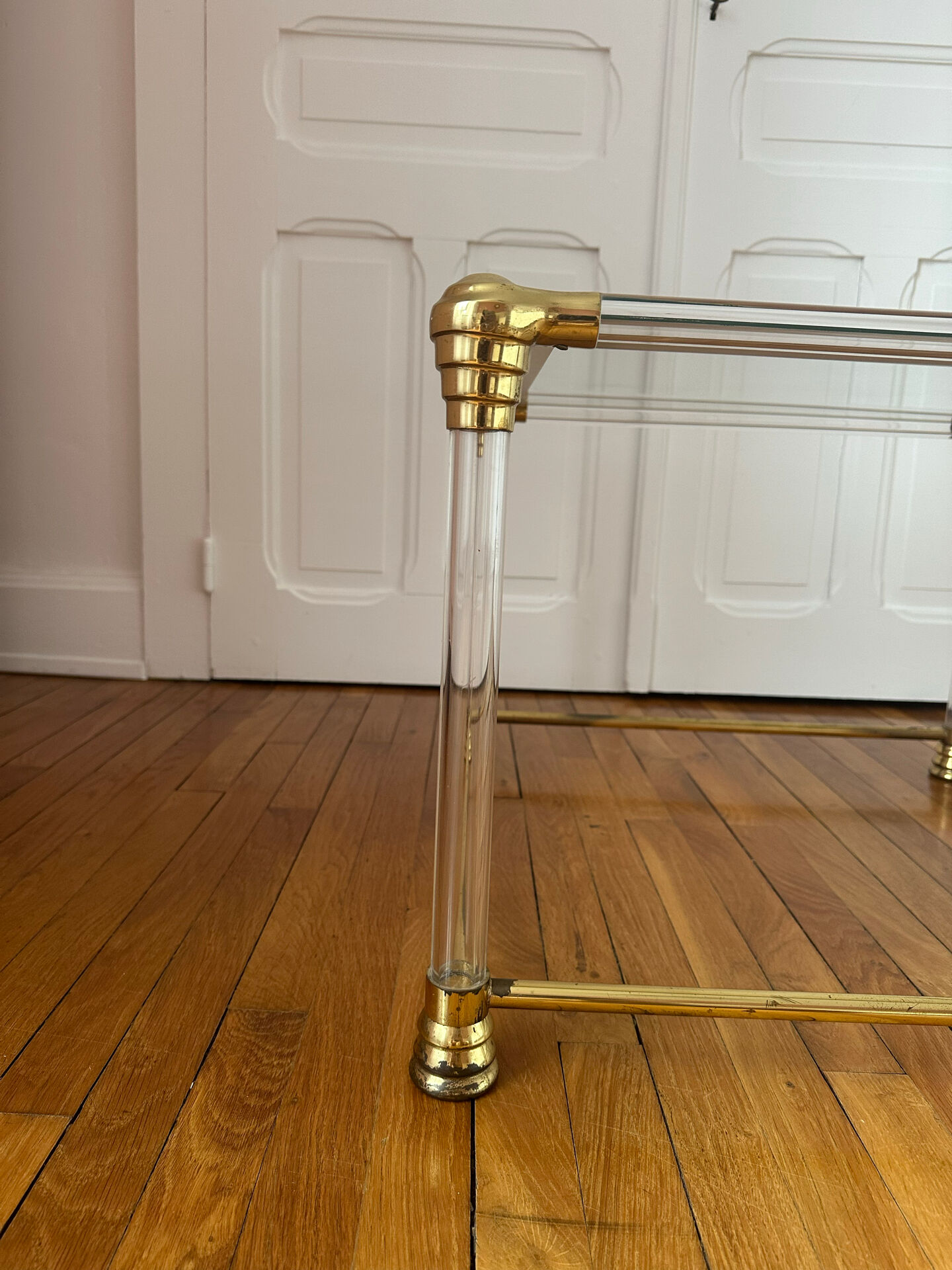 Table basse Hollywood Regency en altuglass - 1970