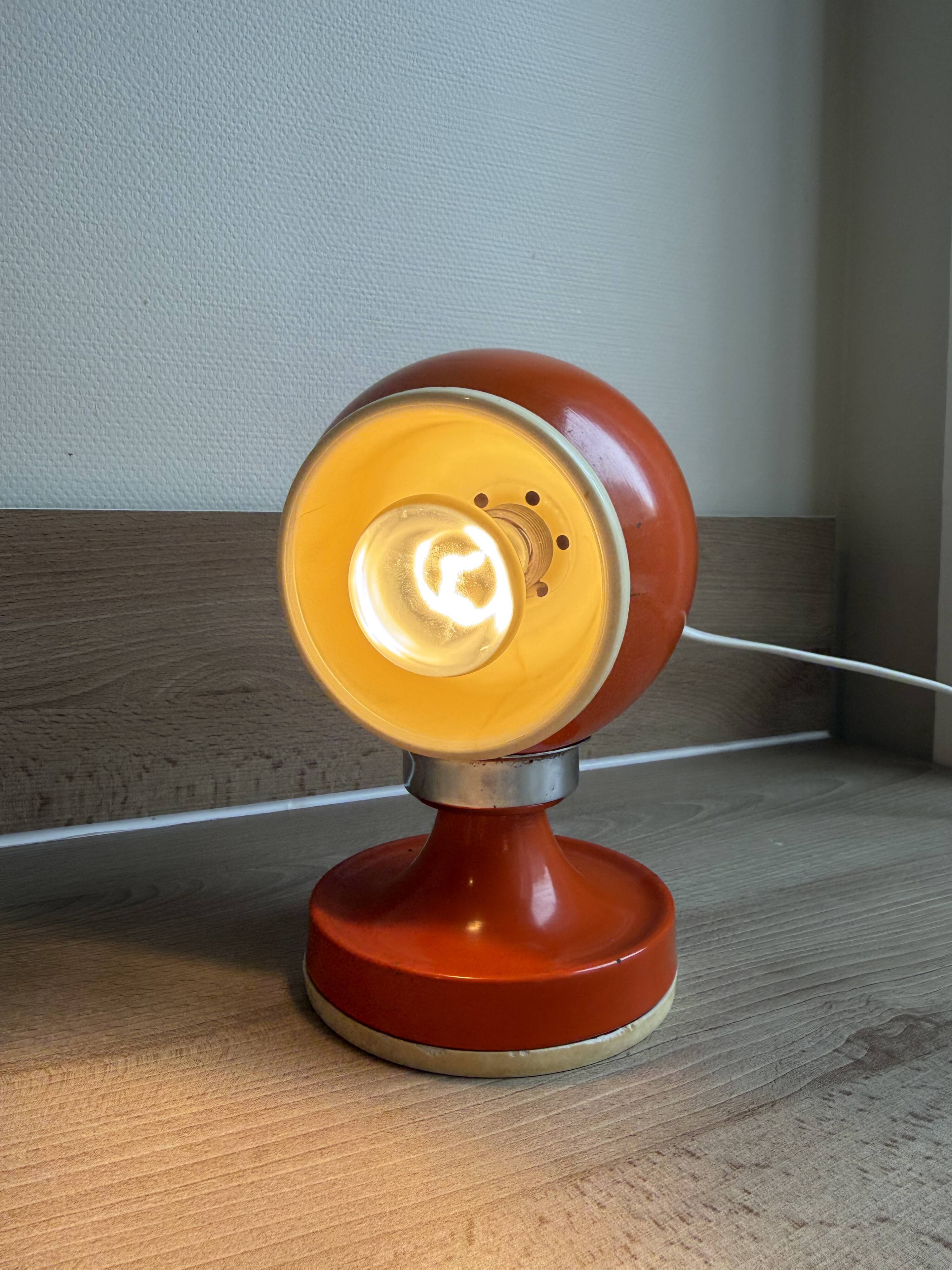 Eyeball Magnet Table Lamp – Orange & Chrome Metal (1970s)