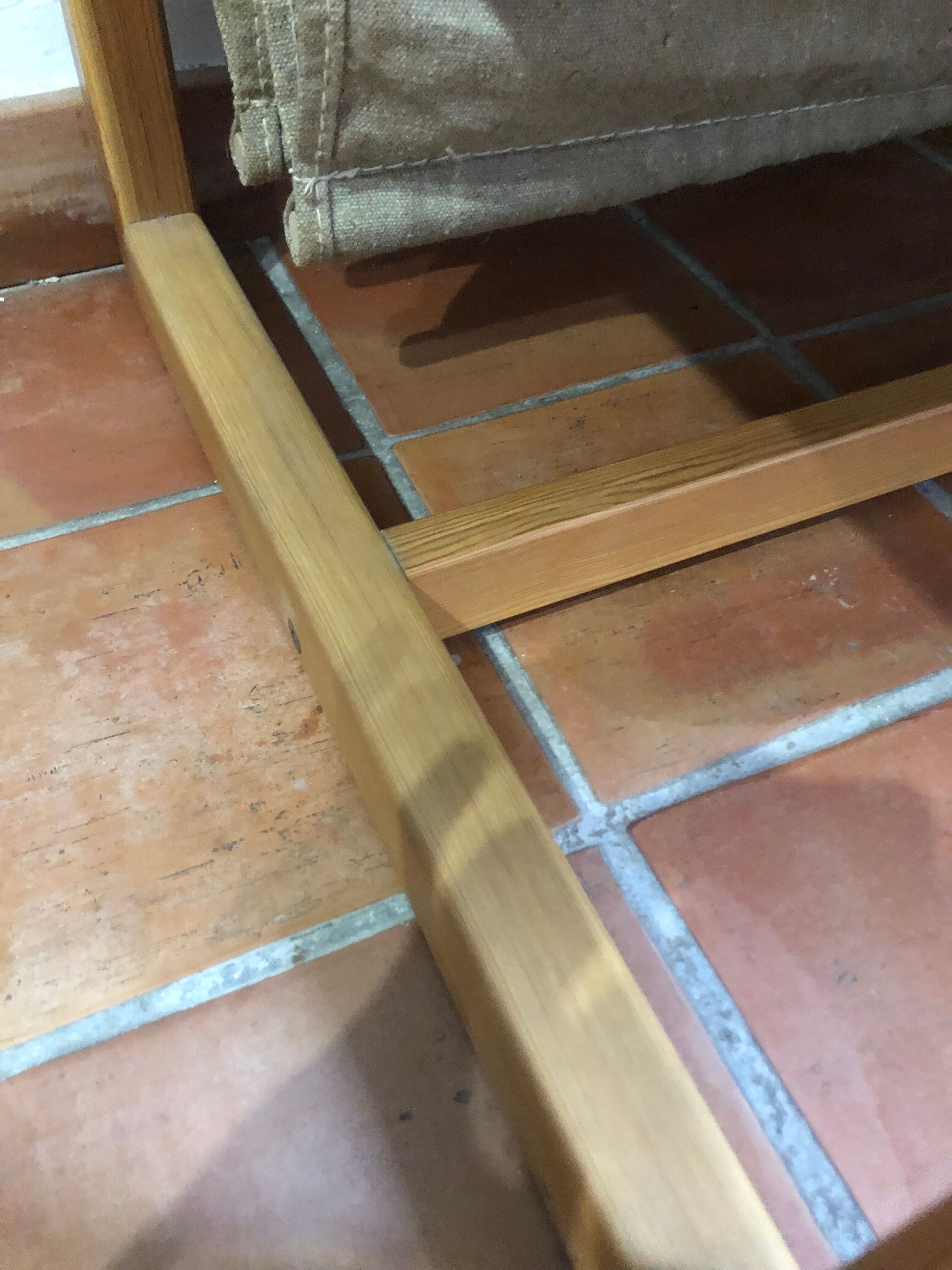 Coffee table pine magazine holder