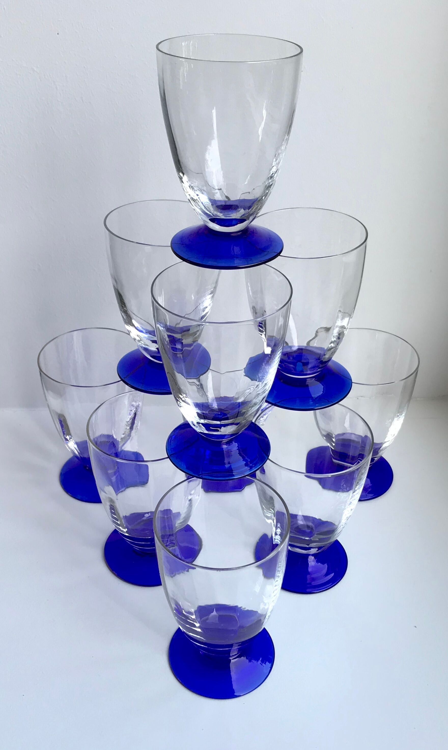 Set of 10 blue foot glasses 60/70