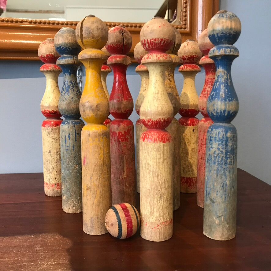 Jeu de 11 quilles bois circa 1930/50