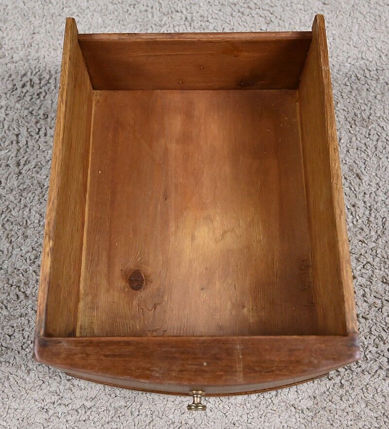 Mahogany coffee table, Louis XVI style – 2nd half of the 19th century