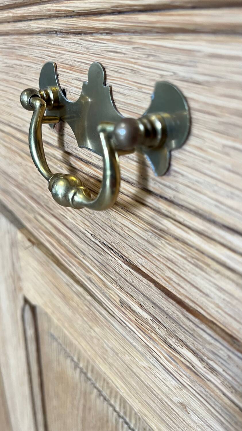 Beveled mirror dresser