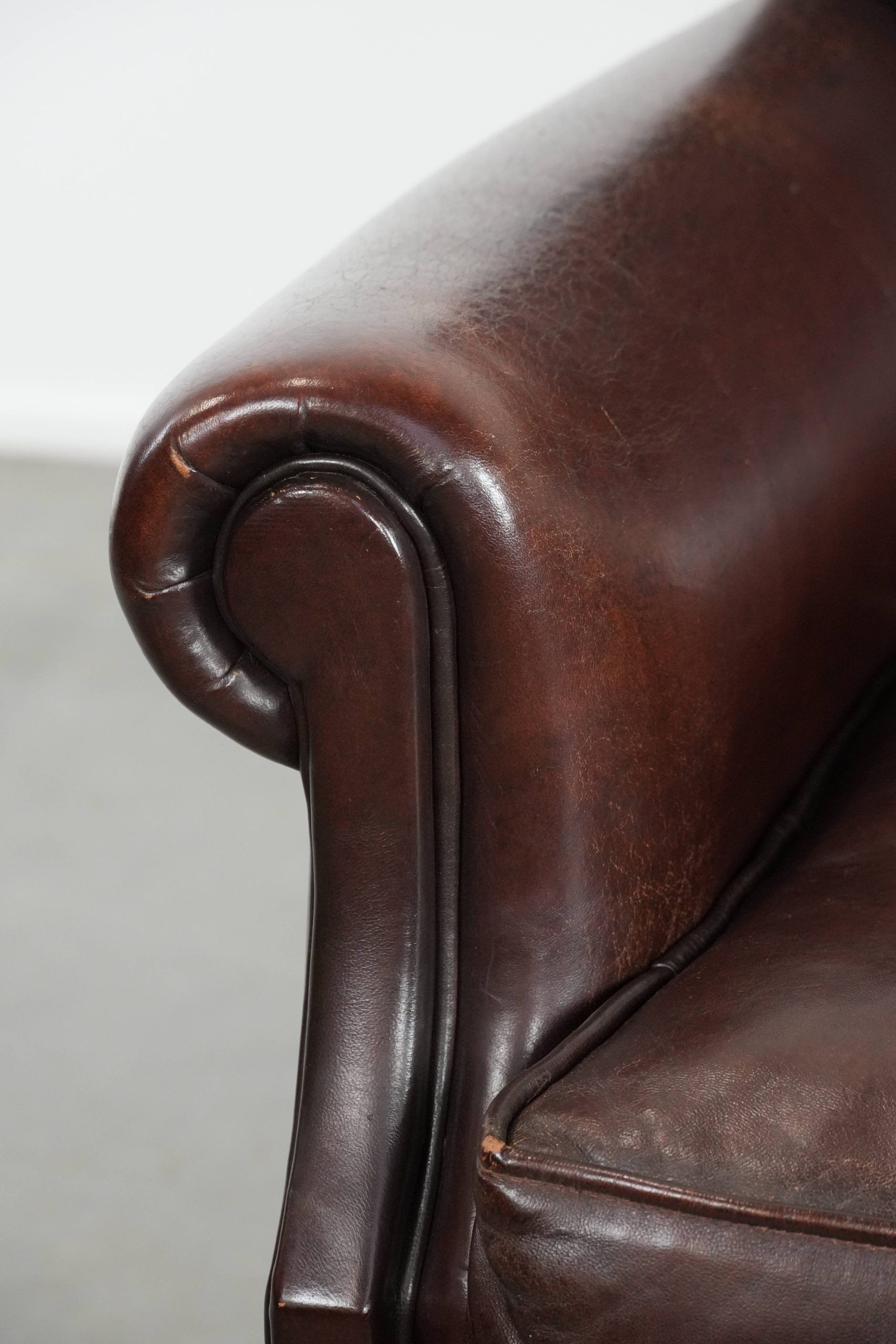 Luxury Sheep Leather Armchair with a Timeless Look