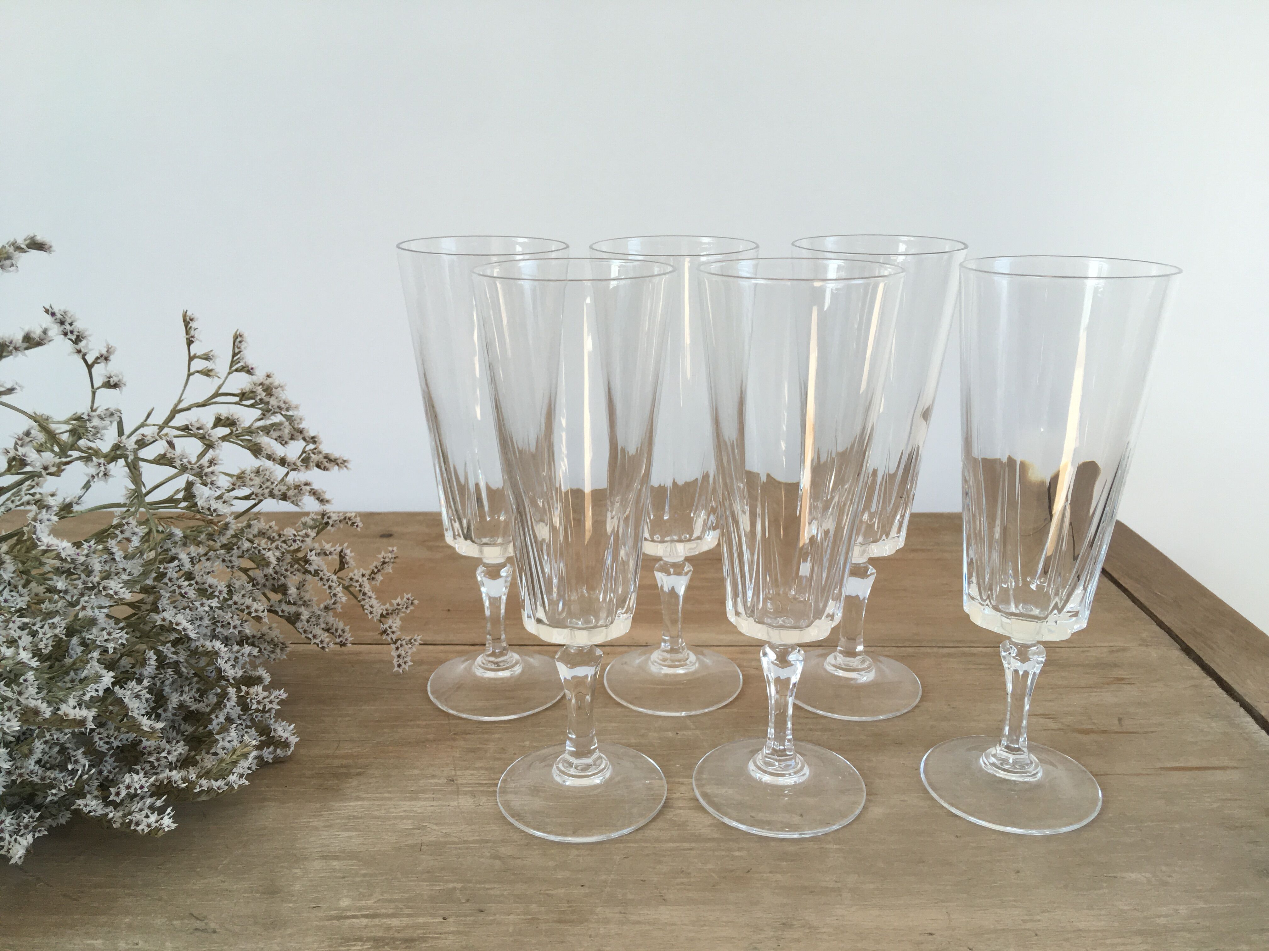 Champagne flutes Cristal d'Arques model "Versailles"