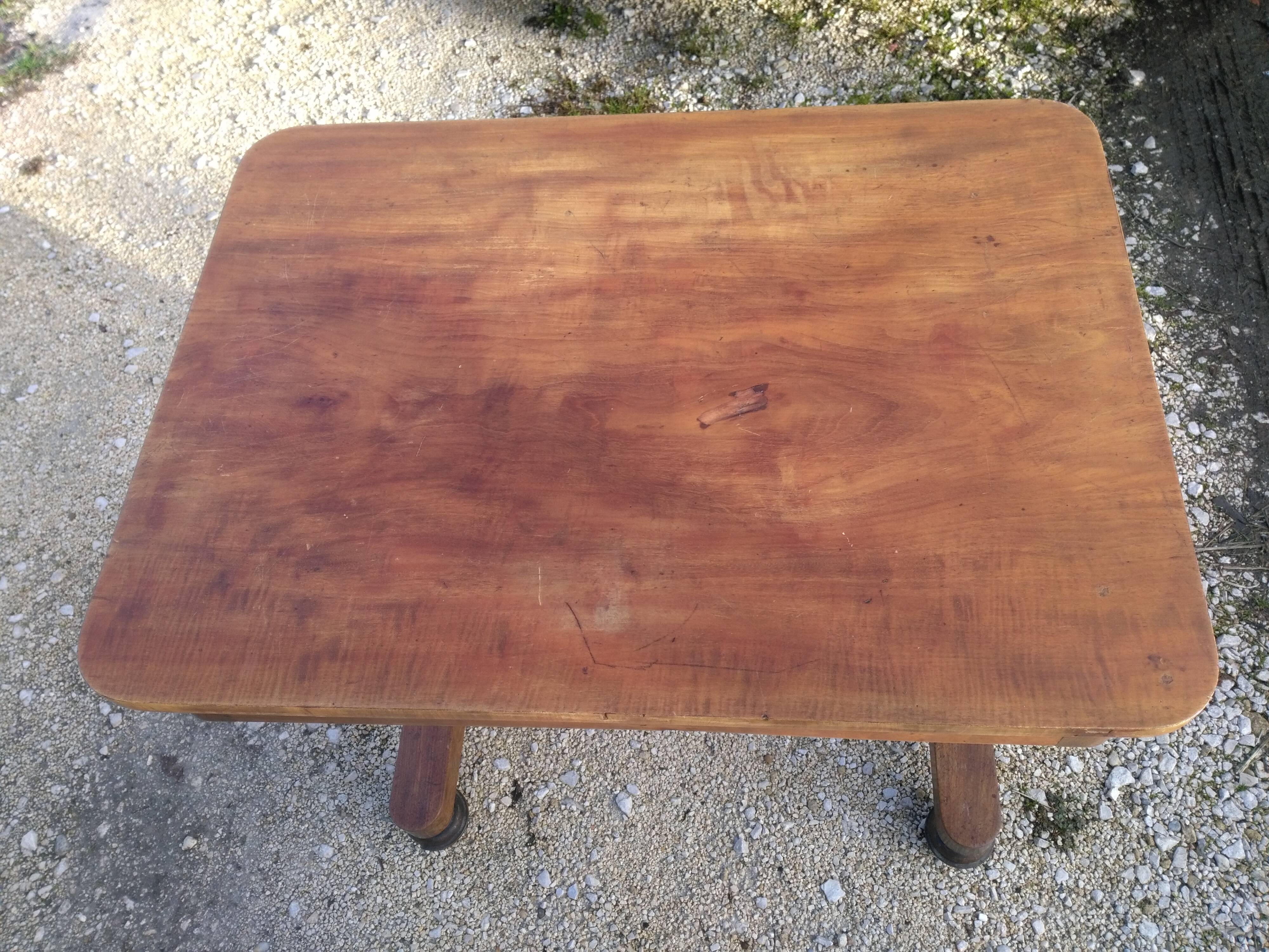 1900s wheeled side table