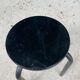 Tabouret noir en bois courbé