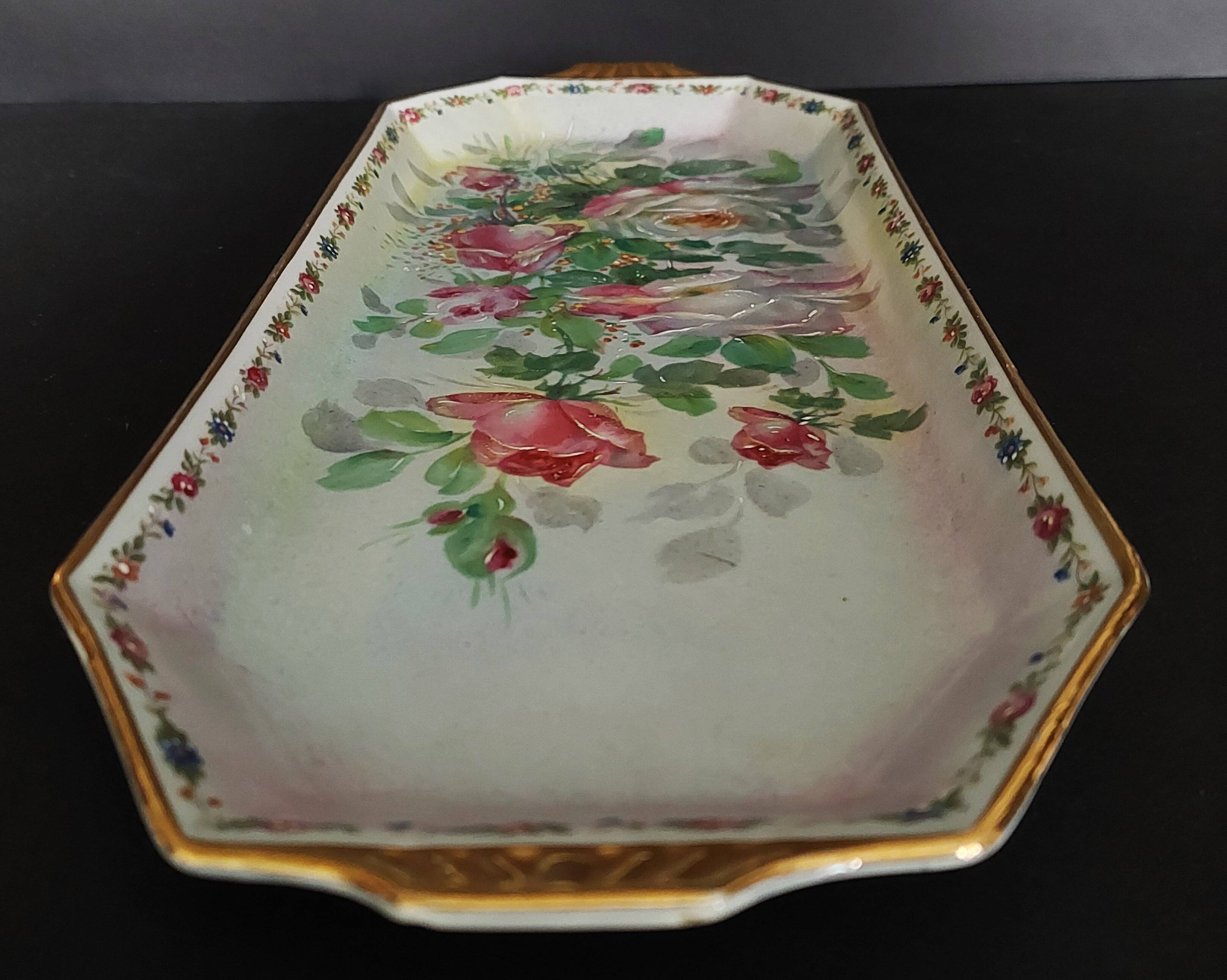 Hollow brand a porcelain cake dish