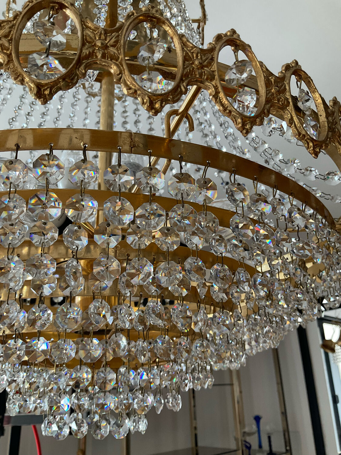 Lustre cascade en bronze et pampilles de cristal