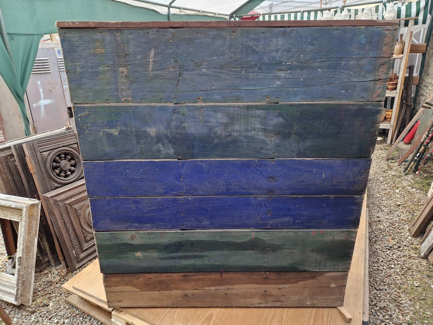 Seed store furniture